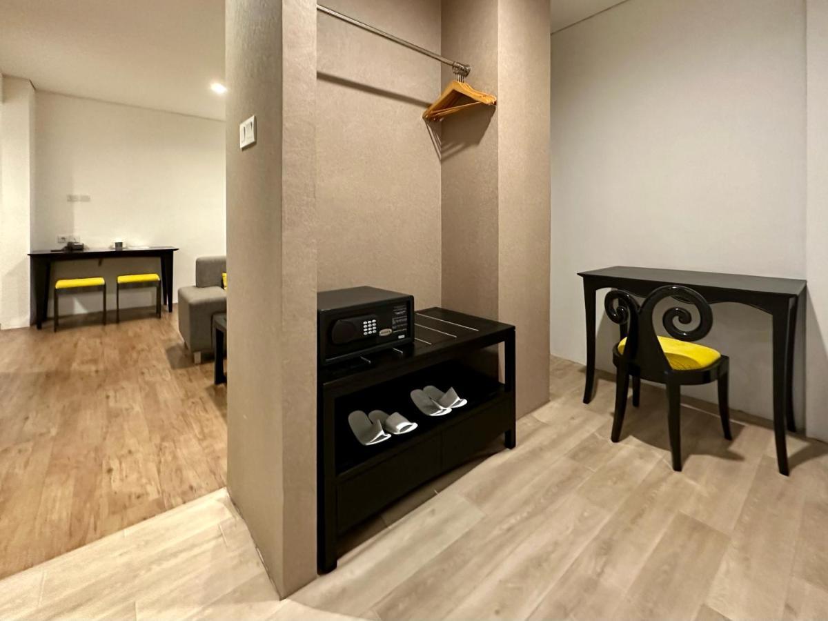 Yasmin Hotel Karawaci Tangerang Exterior foto